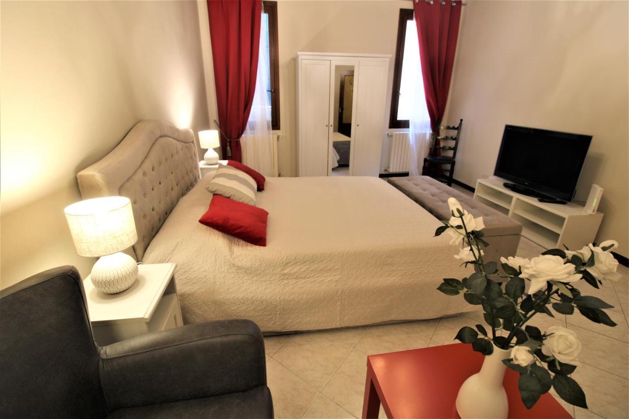 Central And Spacious Apartment Venezia Eksteriør bilde
