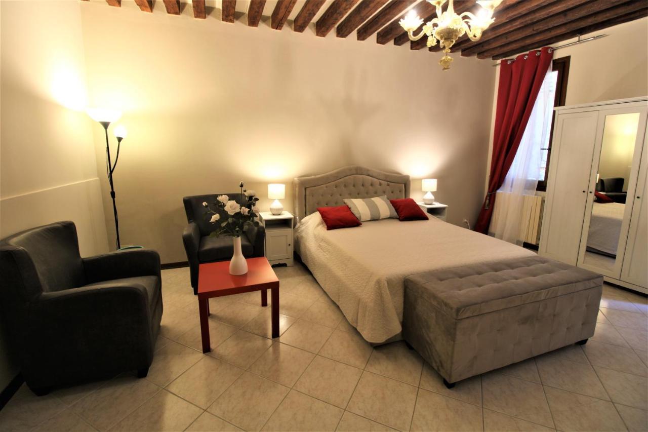 Central And Spacious Apartment Venezia Eksteriør bilde